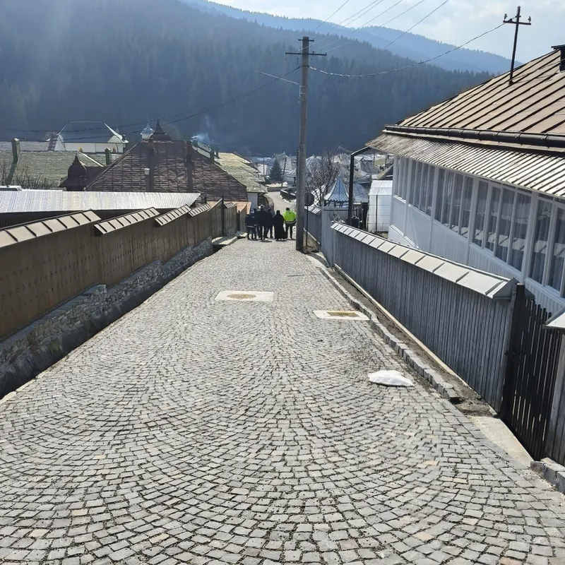 Modernizare străzi — Satul monahal Agapia — imaginea 1